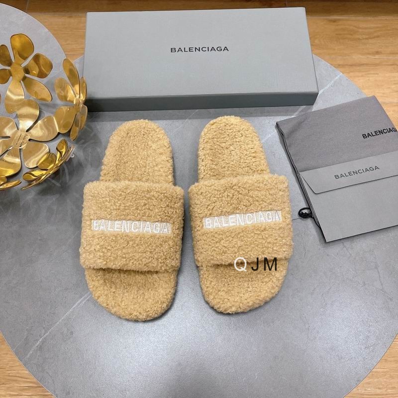 Balenciaga Men's Slippers 21